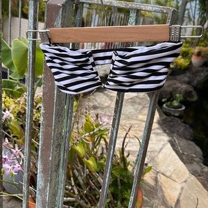 Mikoh swimwear extra small XS black and white striped